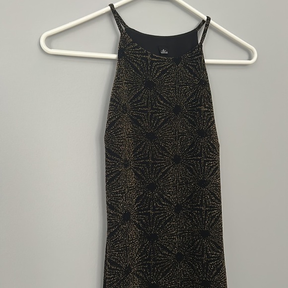 Design Lab Black and Gold Bodycon Dress in Size Medium - Picture 4 of 10